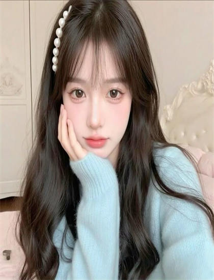 七彩马拉松表演技巧：表演风格的独特性与艺术价值 揭示人性的复杂与美好